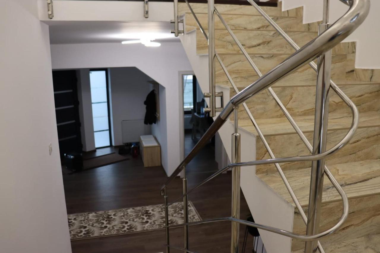 Vila Lorena Stejaru Exterior foto